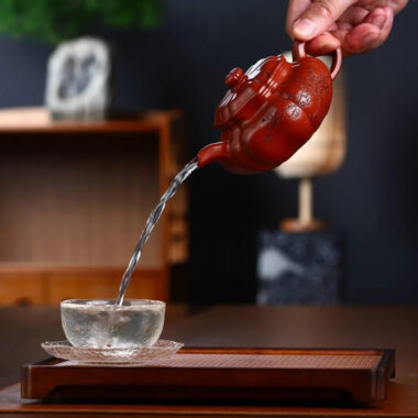 Full Handmade Yixing Zisha Teapot [Kui Fanggu Pot] (Zhu Ni – 260ml)