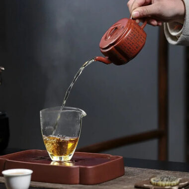Full Handmade Yixing Zisha Teapot [Ling Hua Hanwa] (Xiao Meiyao Zhu Ni – 180ml)