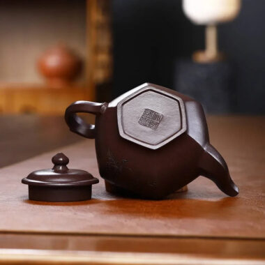 Full Handmade Yixing Zisha Teapot [Liufang Xiao Ying Pot] (Zi Ni – 280ml)