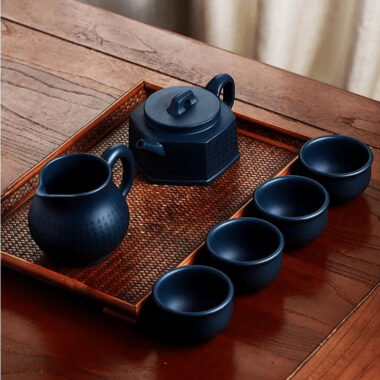 Full Handmade Yixing Zisha Teapot [Liufang Xin Lan] 1 Pot 5 Cups Set (Tian Qing Ni – 230ml)