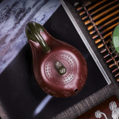Full Handmade Yixing Zisha Teapot [Lucky Eggplant] (Zi Jia Ni – 320ml)