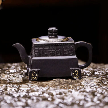 Full Handmade Yixing Zisha Teapot [Megatron] (Shi Huang – 380ml)