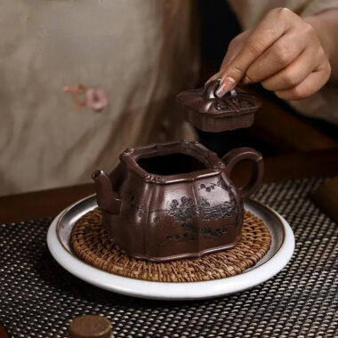 Full Handmade Yixing Zisha Teapot [Meixiang Rumeng] (Ziyu Jin Sha – 350ml)