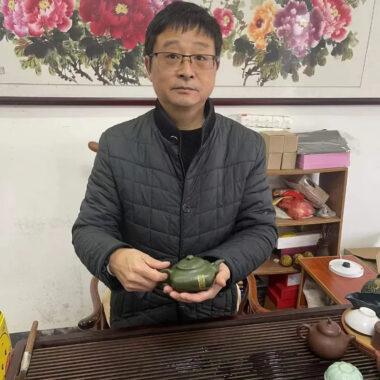 Full Handmade Yixing Zisha Teapot [Nande Hutu] (Douqing Sha – 200ml)