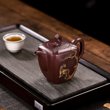 Full Handmade Yixing Zisha Teapot [Ruihu Linmen] (Long Xue Sha – 300ml)