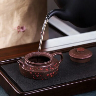 Full Handmade Yixing Zisha Teapot [Ruyi Jin Mei] (Ziyu Jin Sha – 200ml)