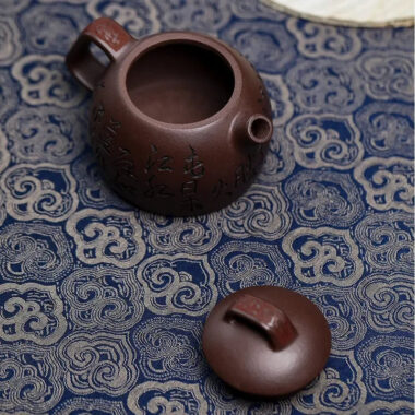Full Handmade Yixing Zisha Teapot [Shen Yun Jiangnan] (Zi Ni – 130ml)