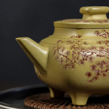 Full Handmade Yixing Zisha Teapot [Song Yun Cha Xiang] (Bensan Lu Ni – 400ml)