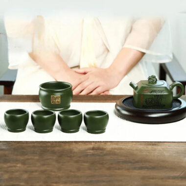 Full Handmade Yixing Zisha Teapot [Wanxiang Gengxin] 1 Pot 5 Cups Set (Douqing sha – 260ml)