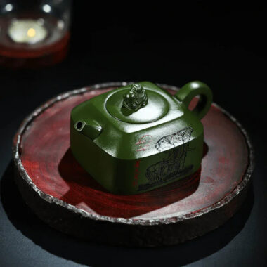 Full Handmade Yixing Zisha Teapot [Wanxiang Gengxin] 1 Pot 5 Cups Set (Douqing sha – 260ml)