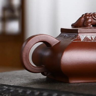Full Handmade Yixing Zisha Teapot [Wealthy] (Lao Zi Ni – 400ml)