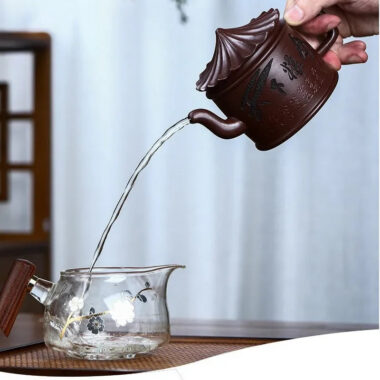 Full Handmade Yixing Zisha Teapot [World Granary] (Zi Jia Ni – 280ml)