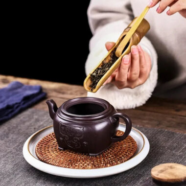 Full Handmade Yixing Zisha Teapot [Xian Rui] (Zi Jia Ni – 280ml)