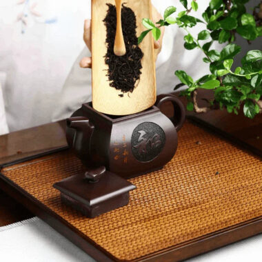 Full Handmade Yixing Zisha Teapot [Xiangwang Heping] (Zi Jia Ni – 290ml)