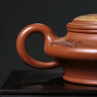 Full Handmade Yixing Zisha Teapot [Xu Bian] (Hong Jiang Po Ni – 430ml)
