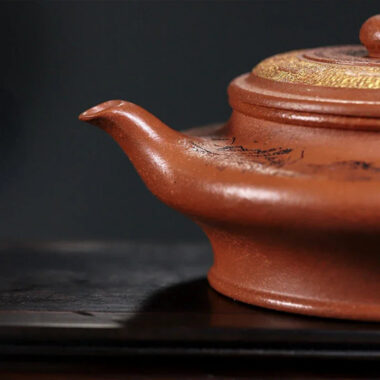 Full Handmade Yixing Zisha Teapot [Xu Bian] (Hong Jiang Po Ni – 430ml)