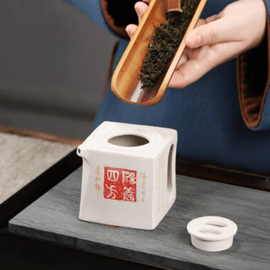 Full Handmade Yixing Zisha Teapot [Yang Xian Sifang] (Bai Duan Ni – 200ml)
