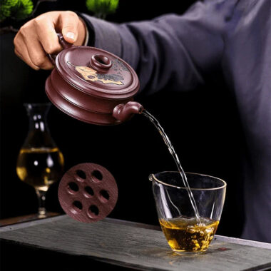 Full Handmade Yixing Zisha Teapot [Yi Ye Zhi Qiu] (Zi Xue Sha – 280ml)