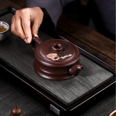 Full Handmade Yixing Zisha Teapot [Yi Ye Zhi Qiu] (Zi Xue Sha – 280ml)