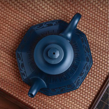 Full Handmade Yixing Zisha Teapot [Yun Lu Zhi Chun] (Tian Qing Ni – 260ml)