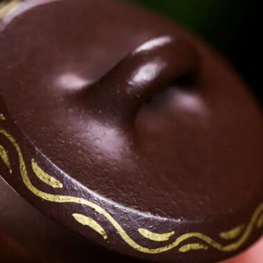 Full Handmade Yixing Zisha Teapot [Zhi Yu Shao Feng] (Lao Zi Ni – 300ml)