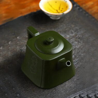 Full Handmade Yixing Zisha Teapot [Zhizu Changle] (Douqing Sha – 260ml)