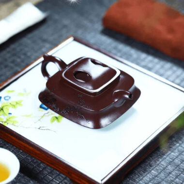 Full Handmade Yixing Zisha Teapot [Zui Mei] (Zi Jia Ni – 200ml)