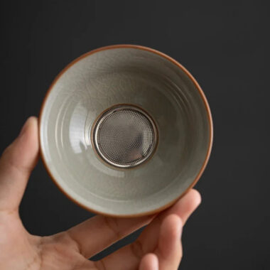Ge Kiln Hand-painted Ice Crackle Ceramic [Lotus] Fair Cup / Strainer