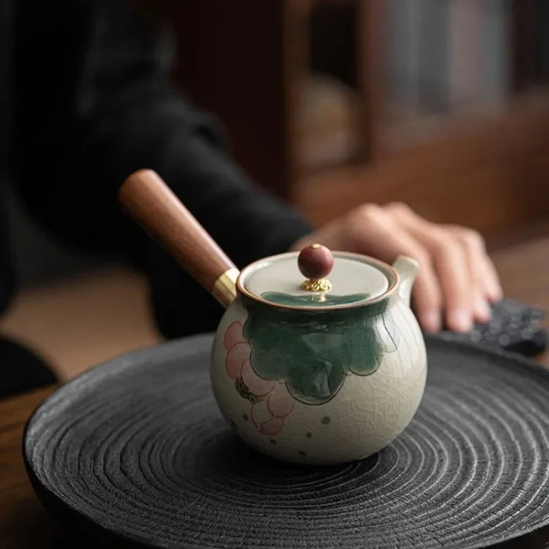Ge Kiln Hand-painted Ice Crackle Ceramic [Lotus] Side Handle Teapot 250ml