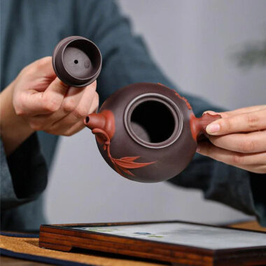 Handmade Yixing Zisha Teapot [Three Friends of Winter] (Zi Ni – 220ml)
