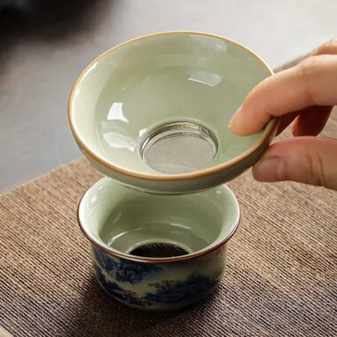 Jindezhen Gu Ru Ice Crackle Ceramic Fair Cup / Strainer [Jiangshan Keran]
