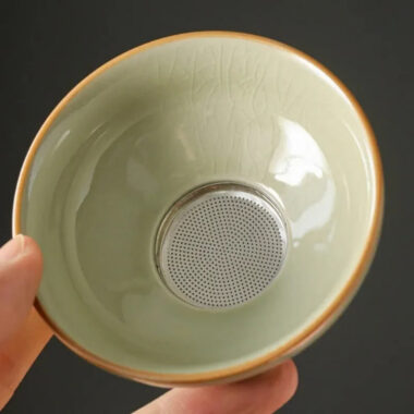 Jindezhen Gu Ru Ice Crackle Ceramic Fair Cup / Strainer [Jiangshan Keran]