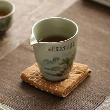 Jindezhen Gu Ru Ice Crackle Ceramic Fair Cup / Strainer [Zhi Ci Qinglu]