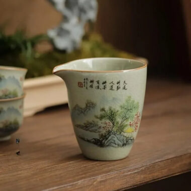 Jindezhen Gu Ru Ice Crackle Ceramic Fair Cup / Strainer [Zhi Ci Qinglu]