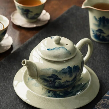 Jindezhen Gu Ru Ice Crackle Ceramic Hand-painted [Dezhong] Teapot 250ml