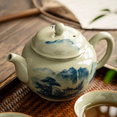 Jindezhen Gu Ru Ice Crackle Ceramic Hand-painted [Dezhong] Teapot 250ml