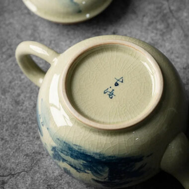 Jindezhen Gu Ru Ice Crackle Ceramic Hand-painted [Dezhong] Teapot 250ml