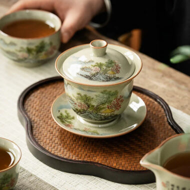 Jindezhen Gu Ru Ice Crackle Ceramic Tea Set [Zhi Ci Qinglu]