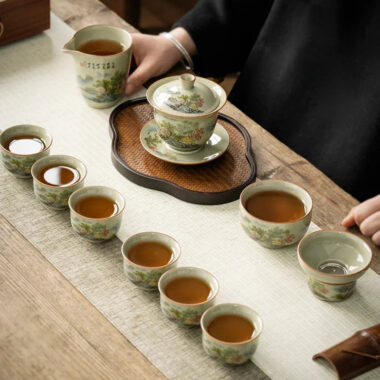 Jindezhen Gu Ru Ice Crackle Ceramic Tea Set [Zhi Ci Qinglu]