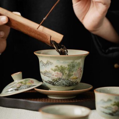 Jindezhen Gu Ru Ice Crackle Ceramic Tea Set [Zhi Ci Qinglu]