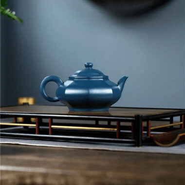 Yixing Zisha Teapot [Bafang Baoling] (Tian Qing Ni – 270ml)