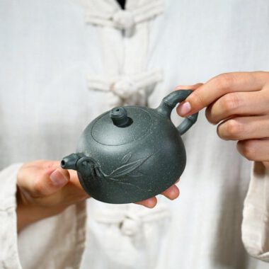 Yixing Zisha Teapot [Bamboo Half Moon] (Lu Ni – 160ml)