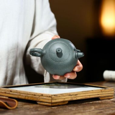 Yixing Zisha Teapot [Bamboo Half Moon] (Lu Ni – 160ml)