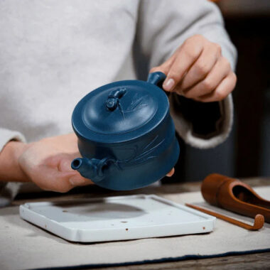Yixing Zisha Teapot [Bamboo] (Tian Qing Ni – 320ml)