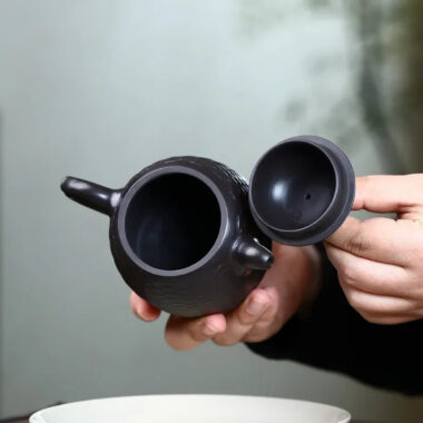 Yixing Zisha Teapot [Bamboo Weaving Qin Quan] (Hei Ni – 260ml)