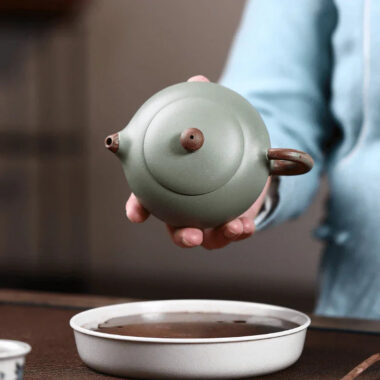 Yixing Zisha Teapot [Flat Xishi] (Douqing Sha/Jiao Ni – 220ml)