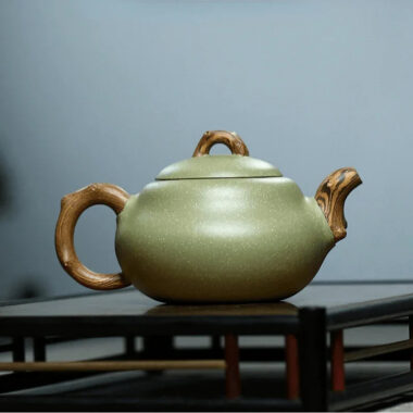 Yixing Zisha Teapot [Gourd] (Douqing Sha/Jiao Ni – 240ml)
