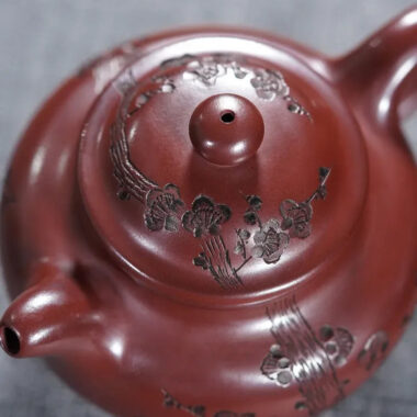 Yixing Zisha Teapot [Gu Yun Lotus Seed] (Long Xue Sha – 420ml)