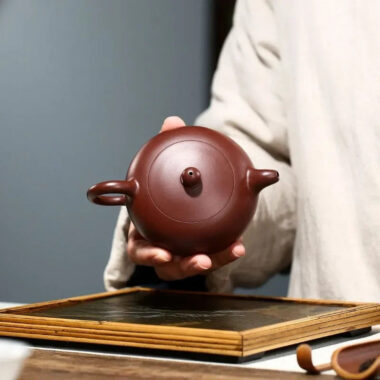 Yixing Zisha Teapot [Half Moon Pot] (Zi Zhu Ni – 150ml)