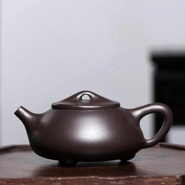 Yixing Zisha Teapot [Jingzhou Shi Piao] (Hei Jin Sha/Dahongpao – 240/210ml)